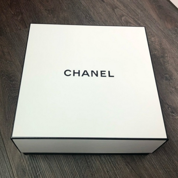 Chanel Large white & black gift box SET stuffing tissue envelope AUTHENTIC NEW - Picture 2 of 6